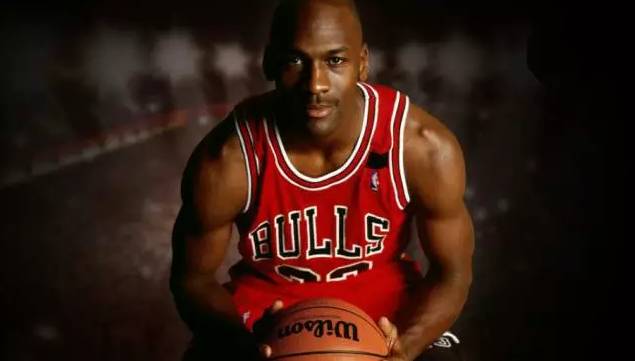 比赛中击败 比赛中击败