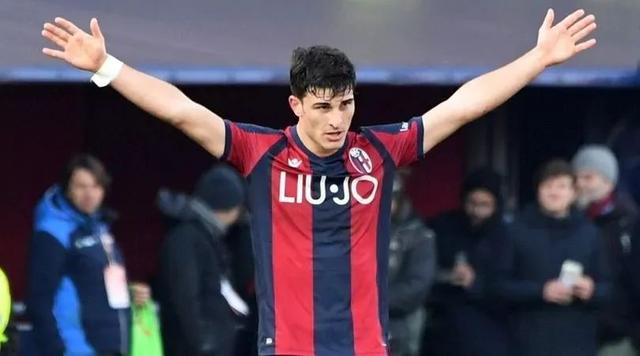 更加雄厚的 更加雄厚的