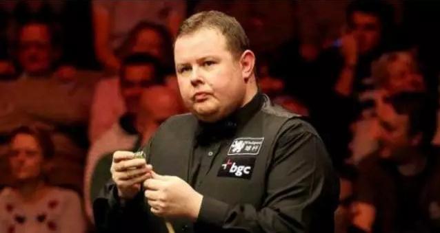 低射破门为 低射破门为